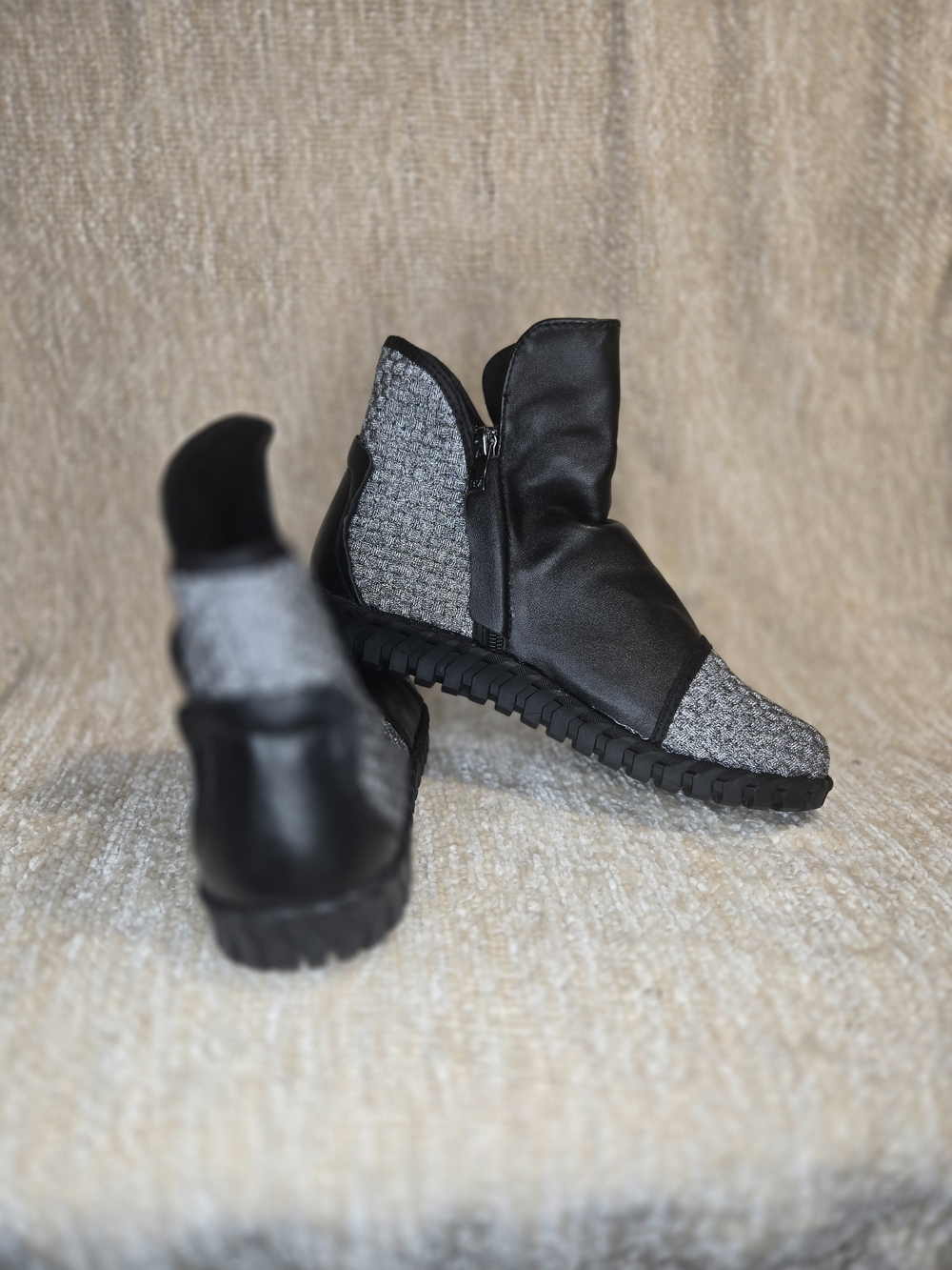 Bernie Mev Women’s Black & Gray Casual Zip-Front Ankle Boot